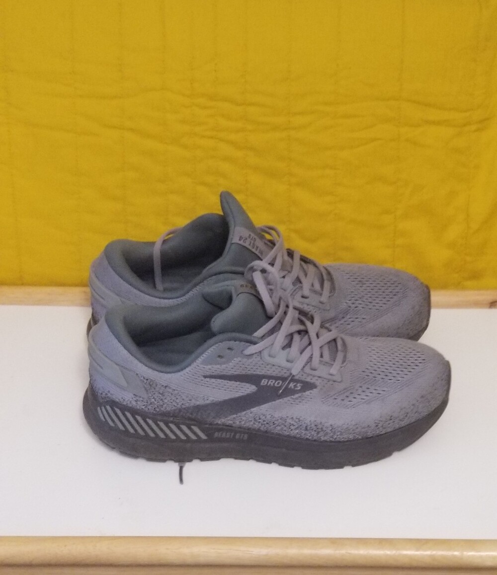 Brooks Beast GTS 24 Running Shoes